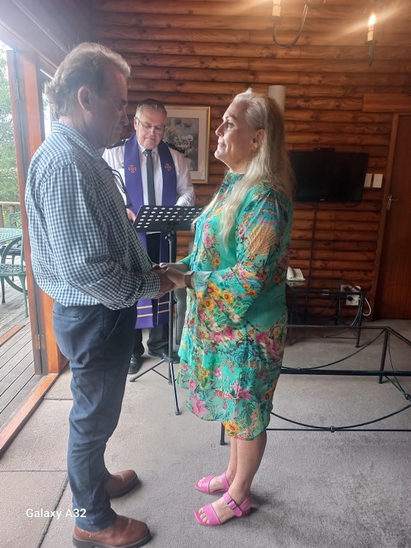 Wedding ceremony by Dr. Gerrit Rademeyer in Verulam